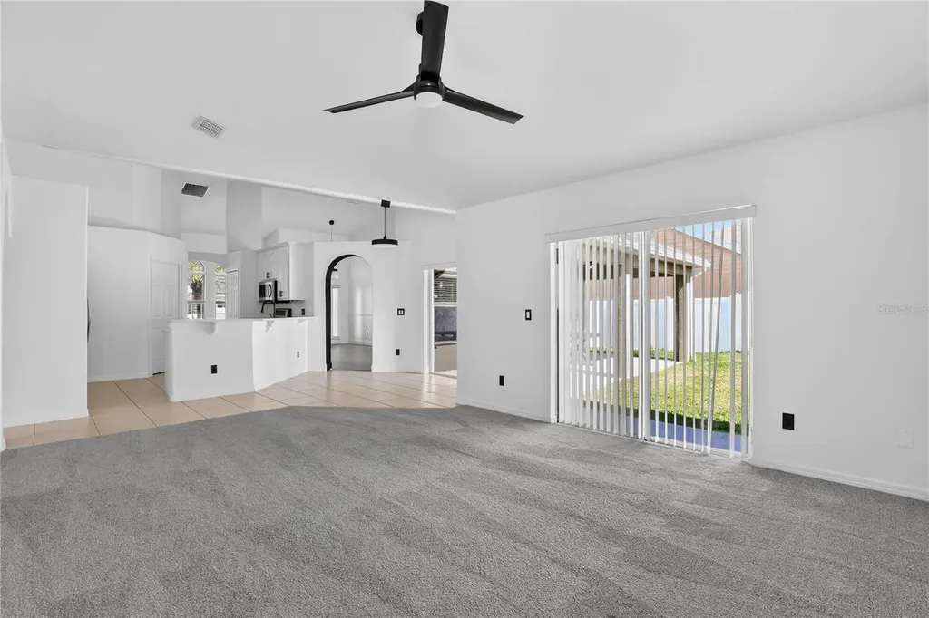 1042 Chamberlin Trail St Cloud FL 34772