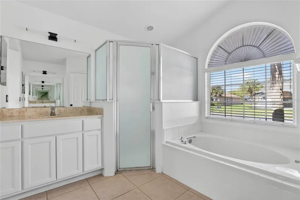 1042 Chamberlin Trail St Cloud FL 34772