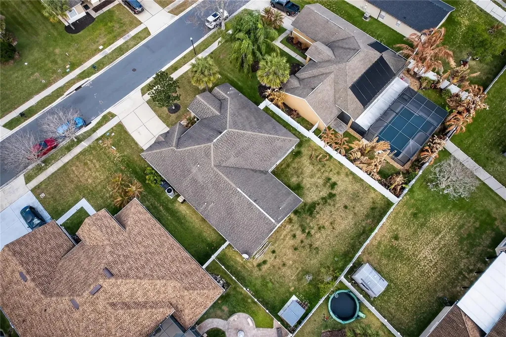 1042 Chamberlin Trail St Cloud FL 34772