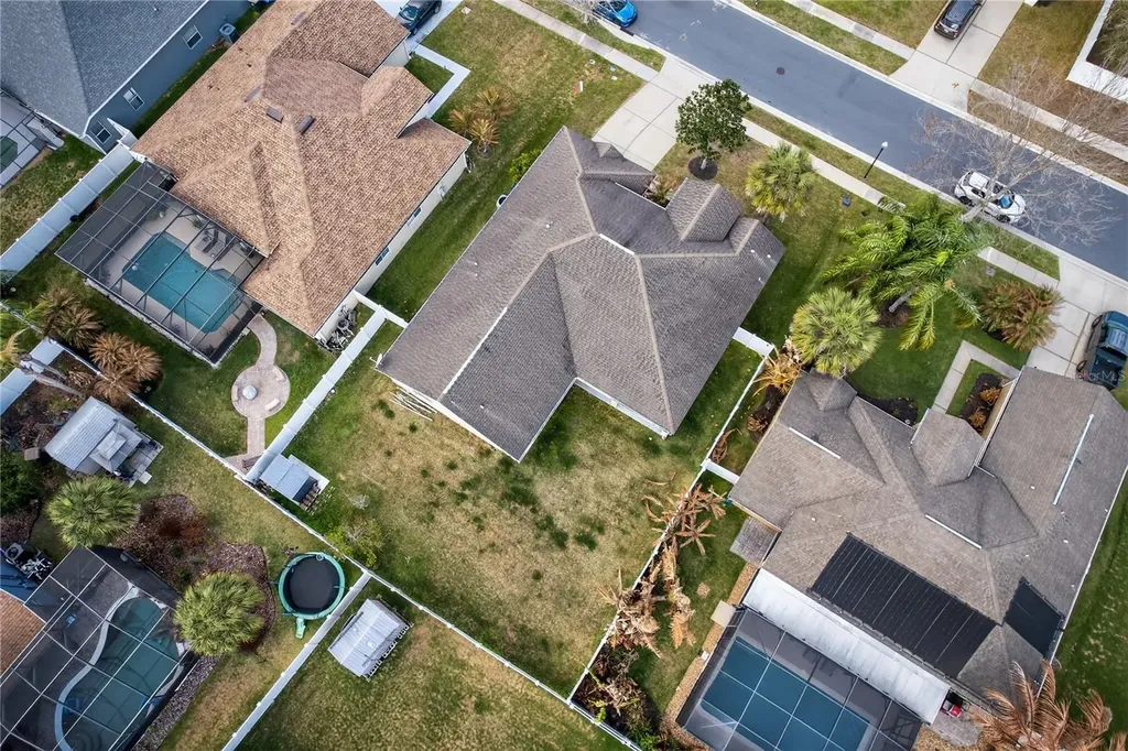 1042 Chamberlin Trail St Cloud FL 34772