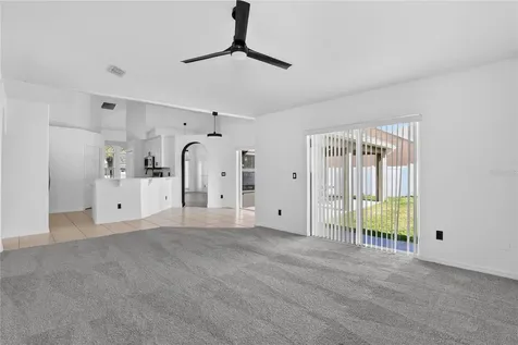 1042 Chamberlin Trail St Cloud FL 34772