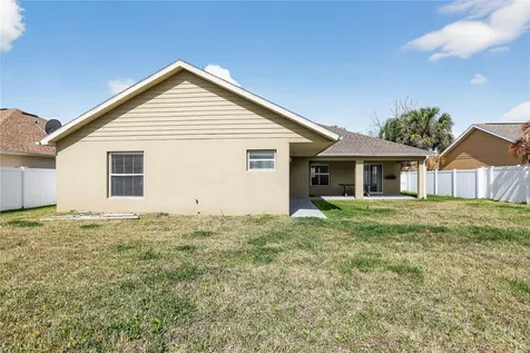 1042 Chamberlin Trail St Cloud FL 34772