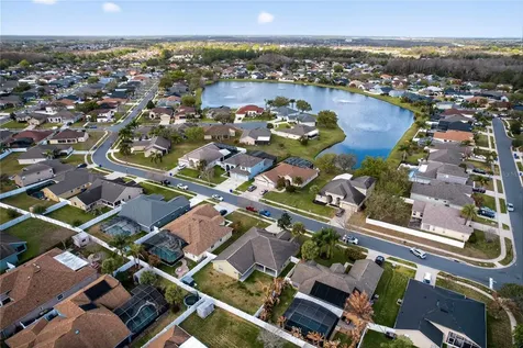 1042 Chamberlin Trail St Cloud FL 34772
