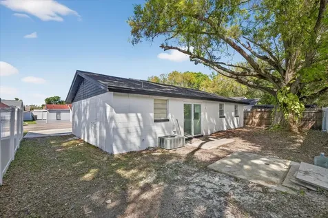 8915 Saboda Court Tampa FL 33634