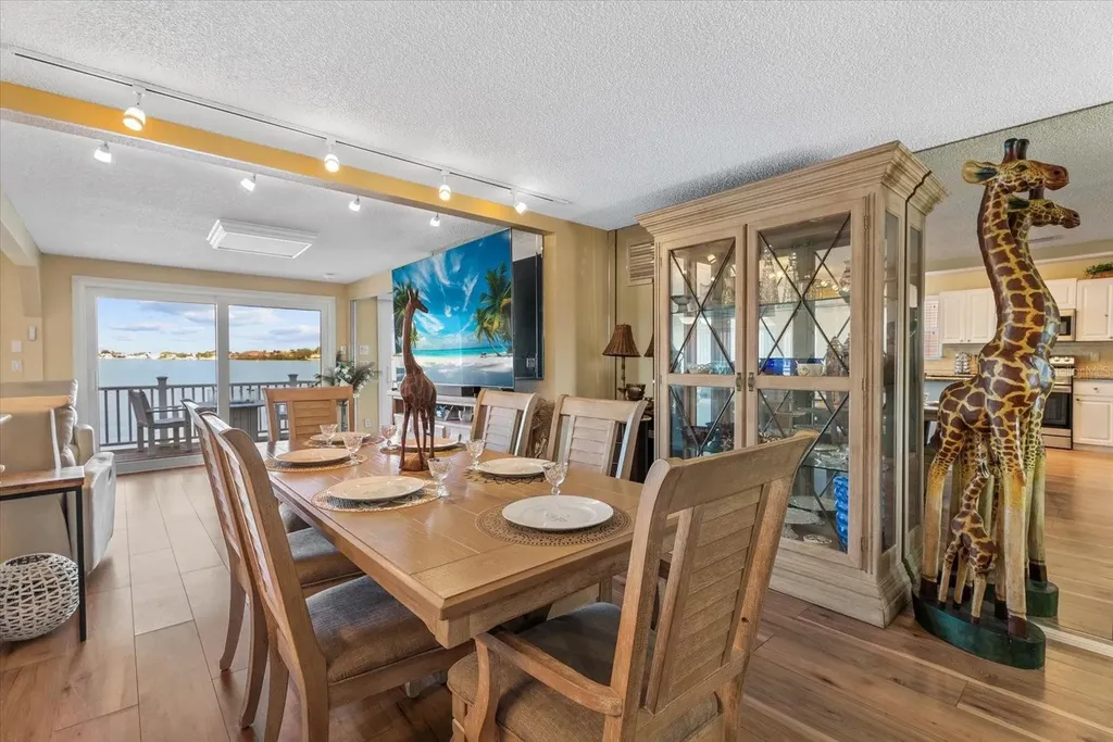 33 N Starboard Drive Venice FL 34285