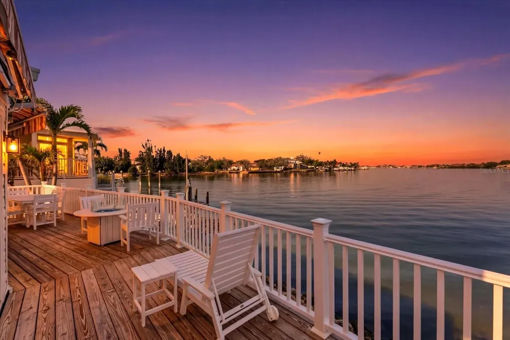 33 N Starboard Drive Venice FL 34285