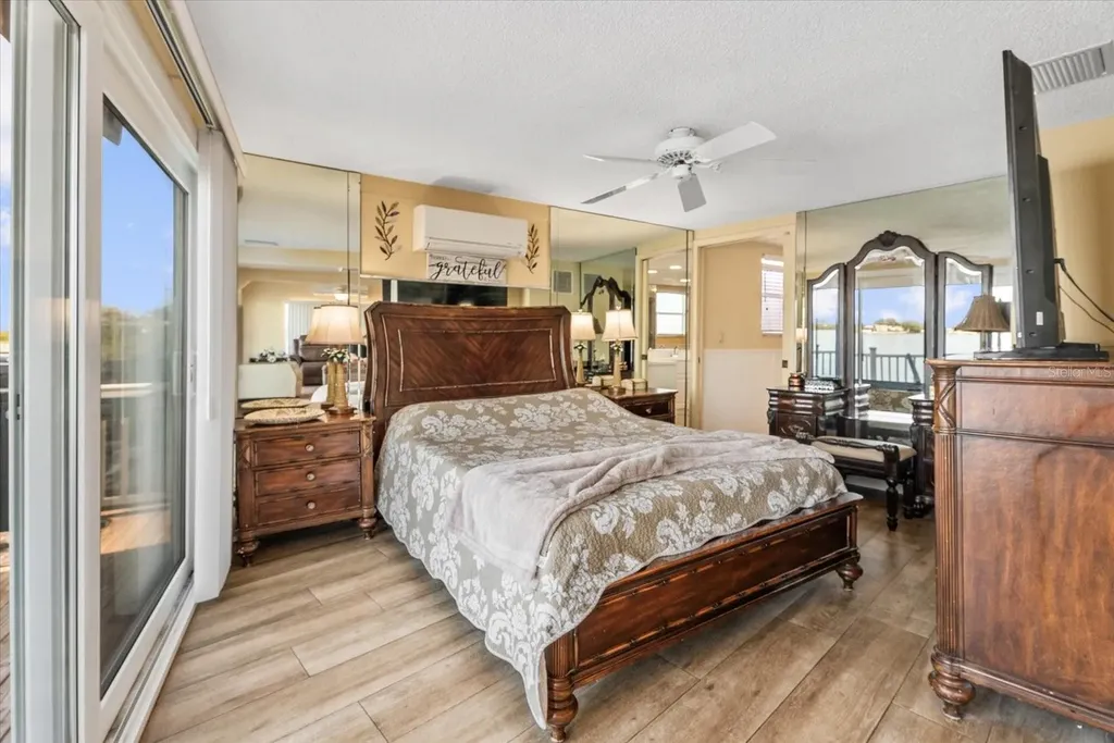 33 N Starboard Drive Venice FL 34285