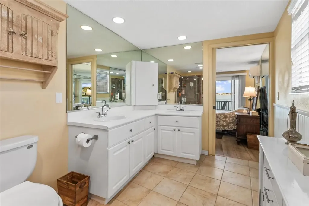 33 N Starboard Drive Venice FL 34285