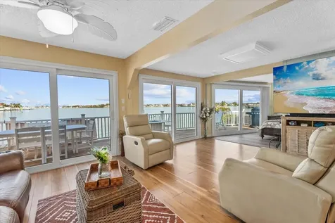 33 N Starboard Drive Venice FL 34285
