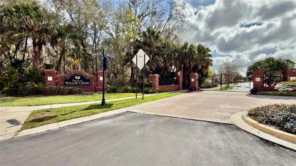 3403 Chapel Creek Circle Wesley Chapel FL 33544