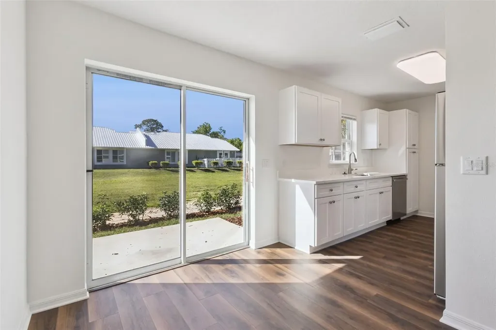 1073 N Rockingham Avenue Tavares FL 32778