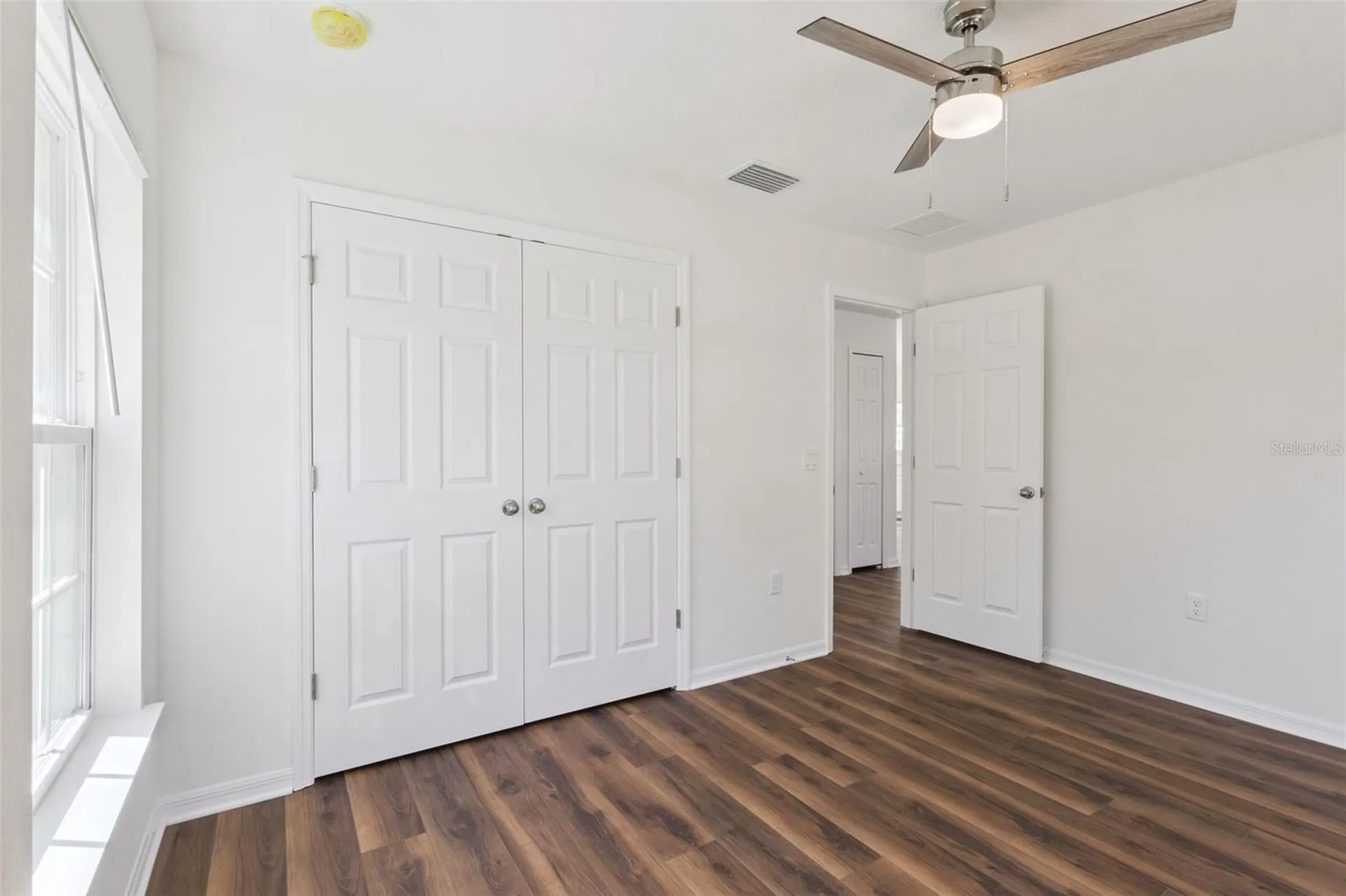 1073 N Rockingham Avenue Tavares FL 32778
