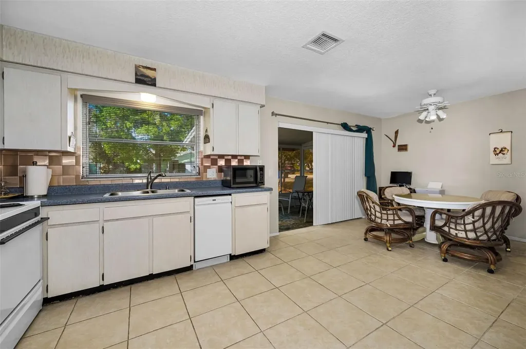 852 Oxford Court Dunedin FL 34698