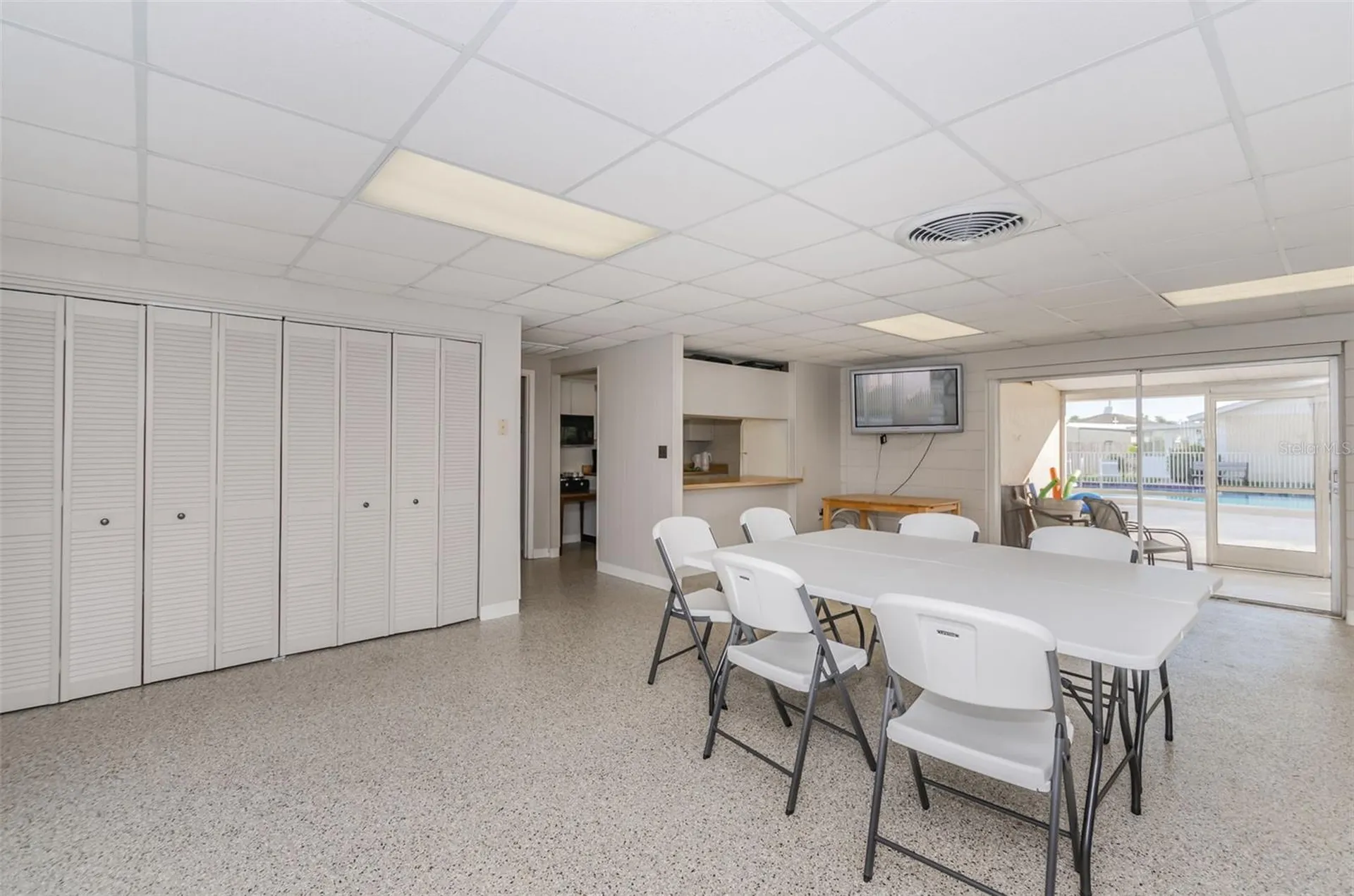 852 Oxford Court Dunedin FL 34698