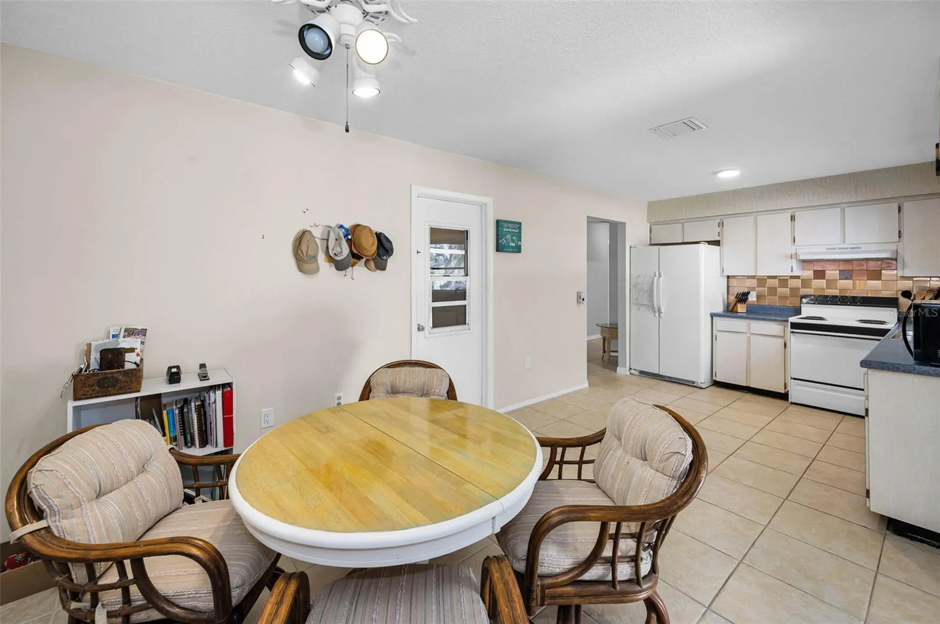 852 Oxford Court Dunedin FL 34698