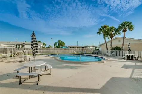 852 Oxford Court Dunedin FL 34698