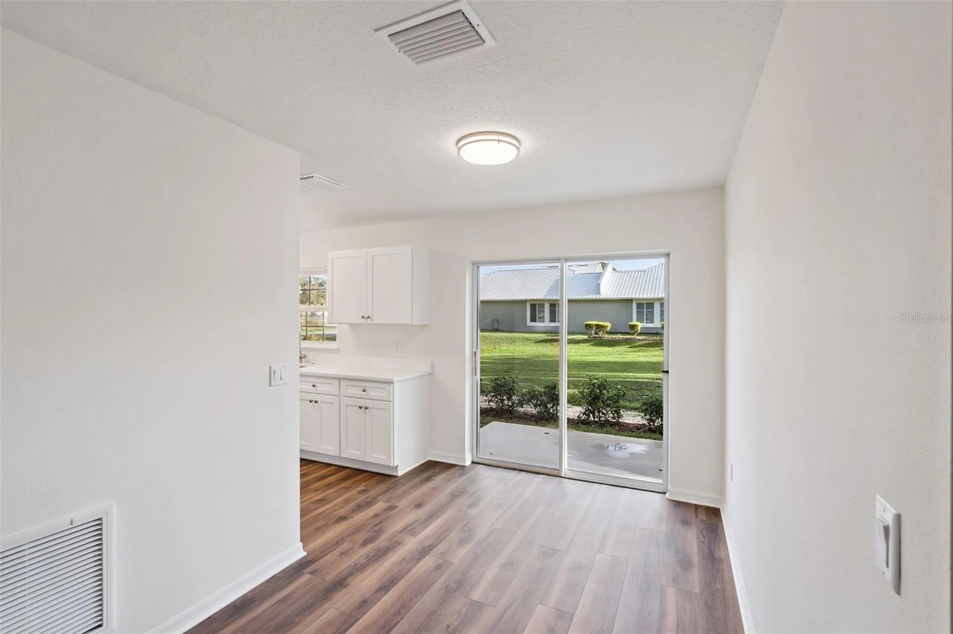 1075 N Rockingham Avenue Tavares FL 32778