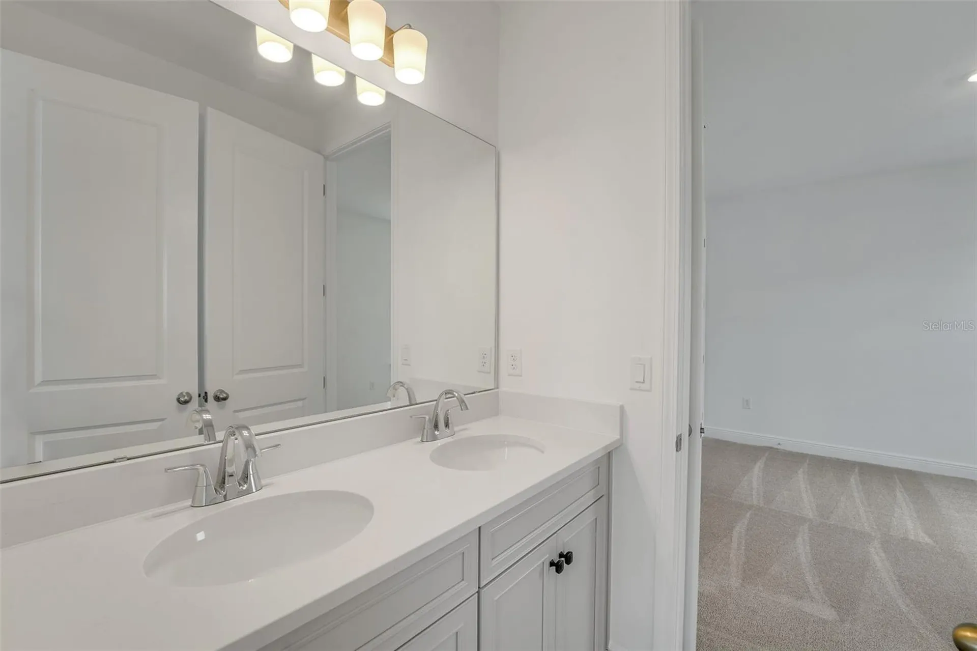 9678 Rodbell Street Orlando FL 32827