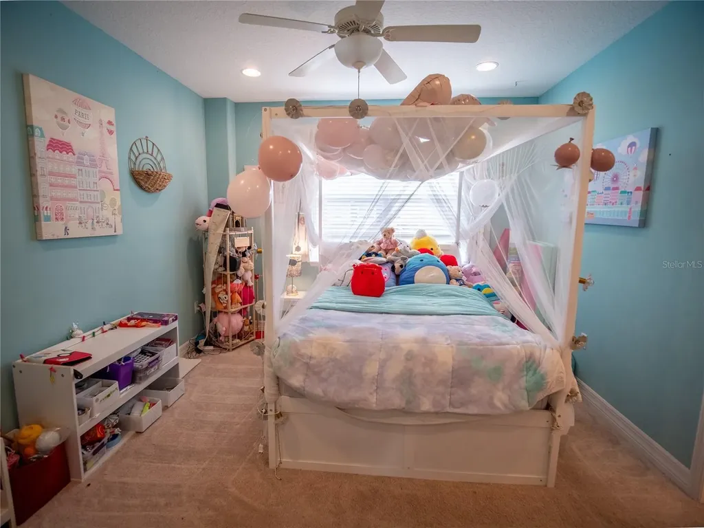 8986 Fullerwood Avenue Orlando FL 32832
