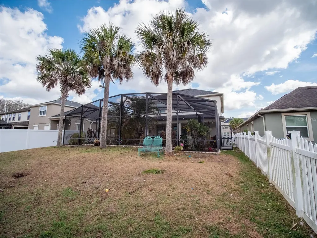 8986 Fullerwood Avenue Orlando FL 32832