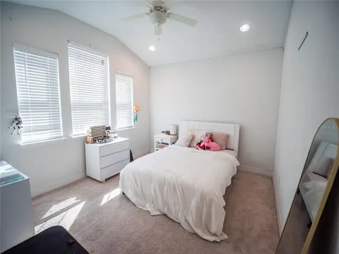 8986 Fullerwood Avenue Orlando FL 32832