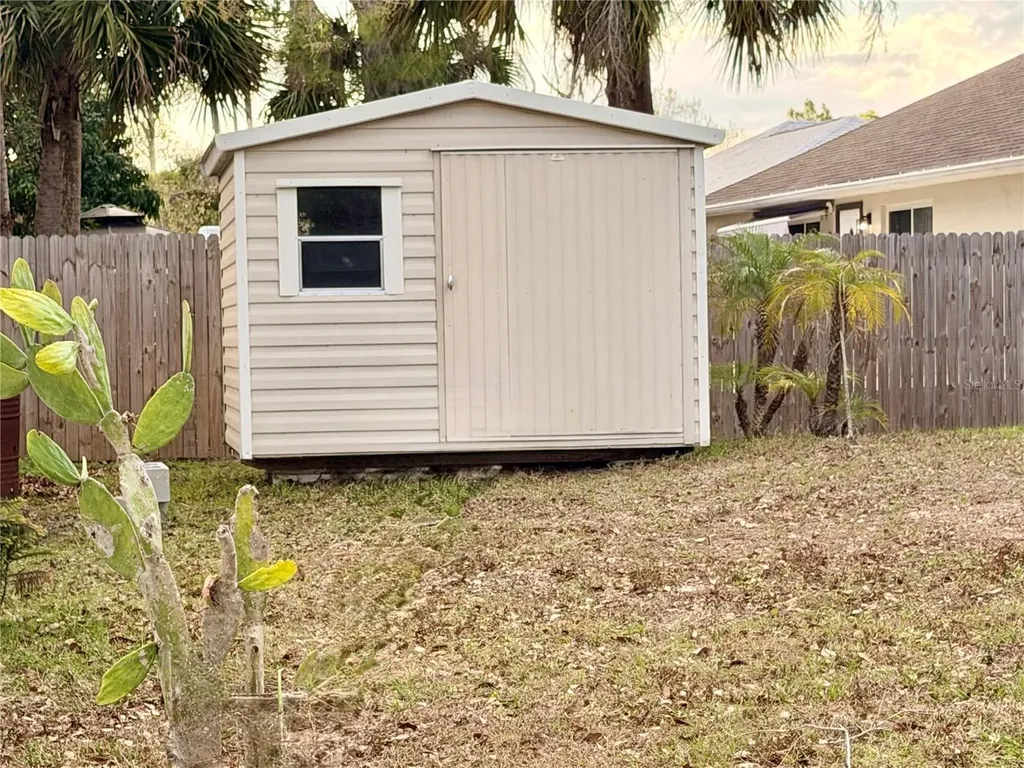 4195 Magenta Avenue North Port FL 34288