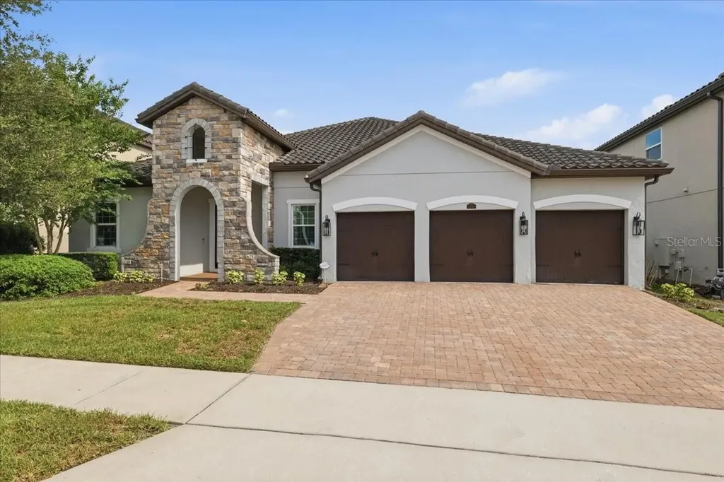 16545 Broadwater Avenue Winter Garden FL 34787