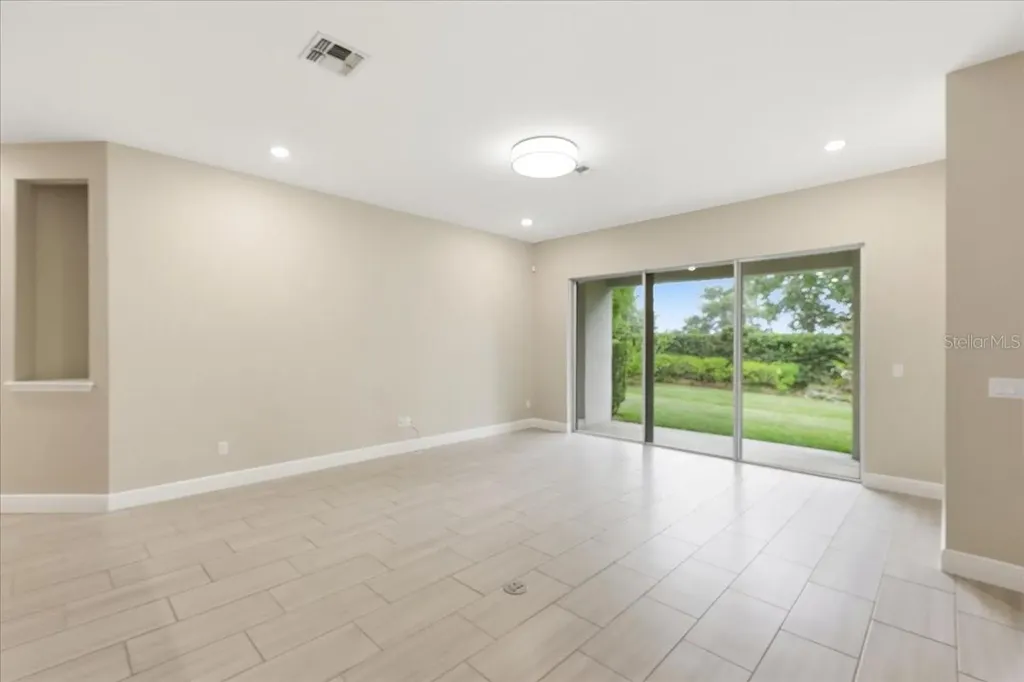 16545 Broadwater Avenue Winter Garden FL 34787