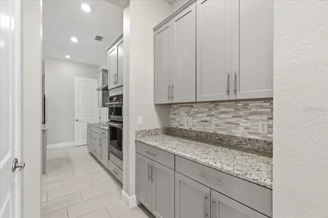 16545 Broadwater Avenue Winter Garden FL 34787