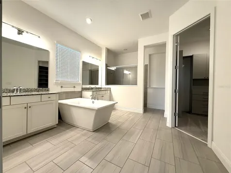 16545 Broadwater Avenue Winter Garden FL 34787