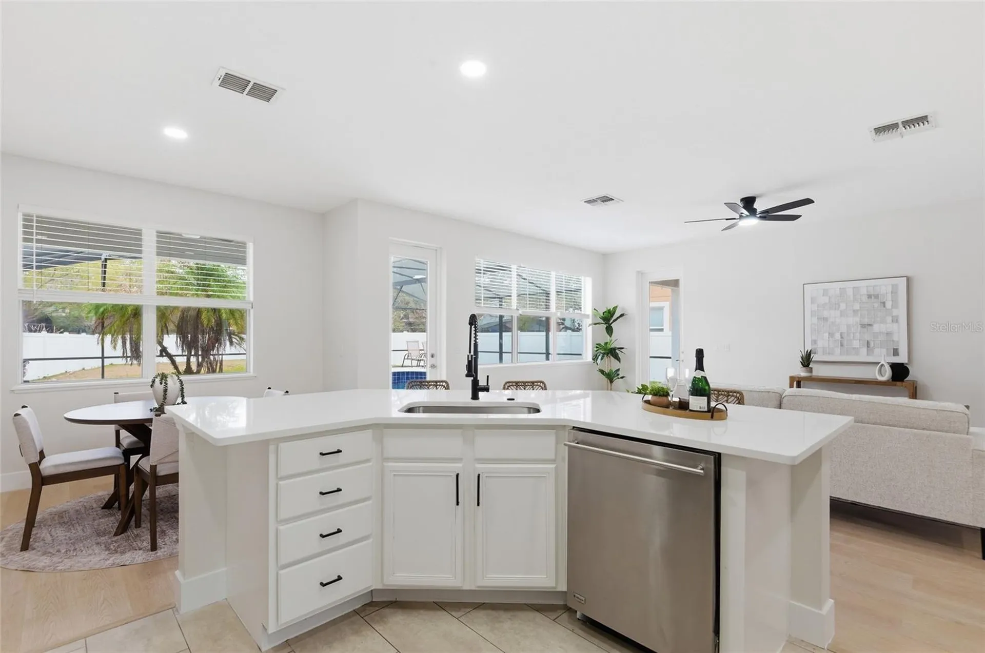 447 Spring River Drive Orlando FL 32828