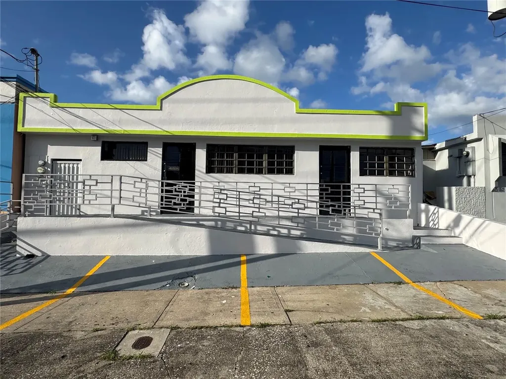Marginal Eliot Velez Street Atenas Manati PR 00674