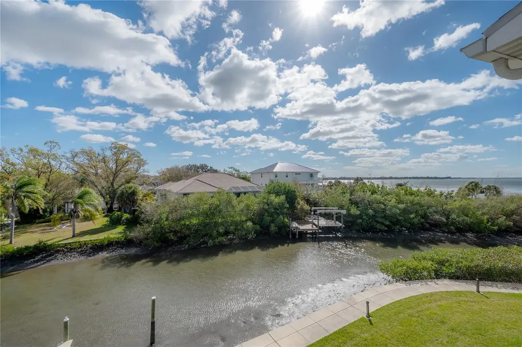 120 Brent Circle Oldsmar FL 34677