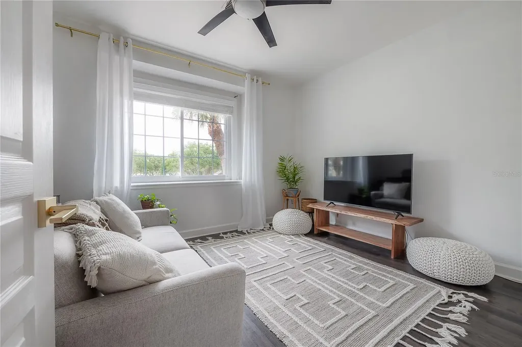 120 Brent Circle Oldsmar FL 34677