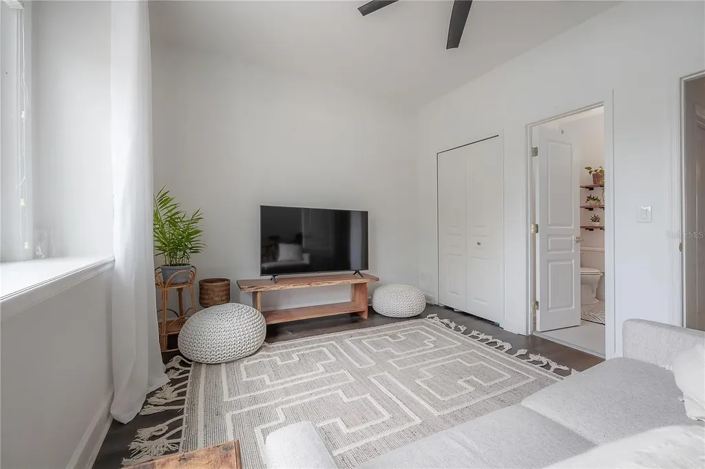 120 Brent Circle Oldsmar FL 34677