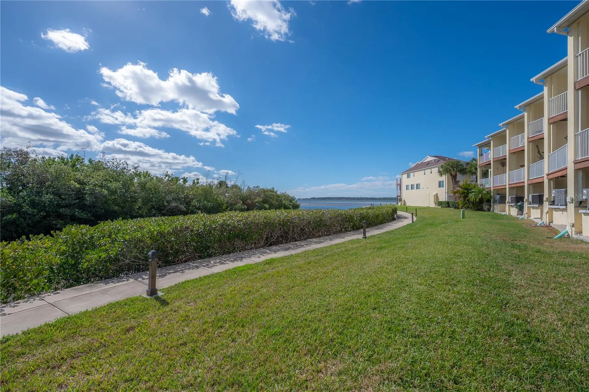 120 Brent Circle Oldsmar FL 34677