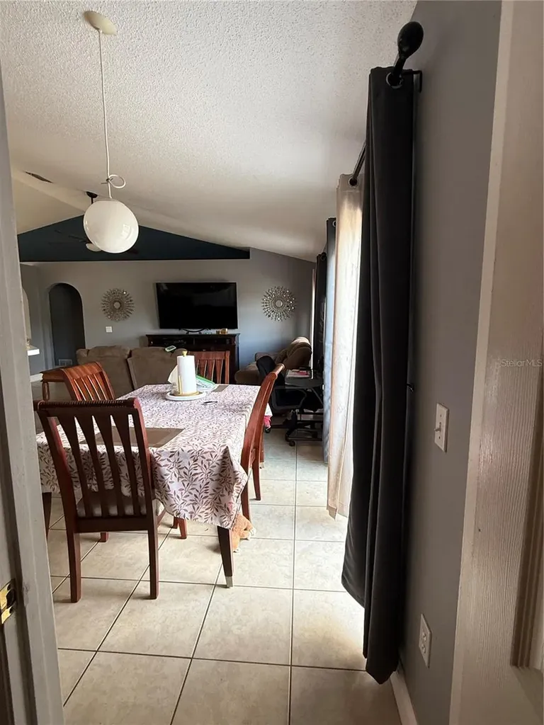 407 Blackbird Way Kissimmee FL 34759