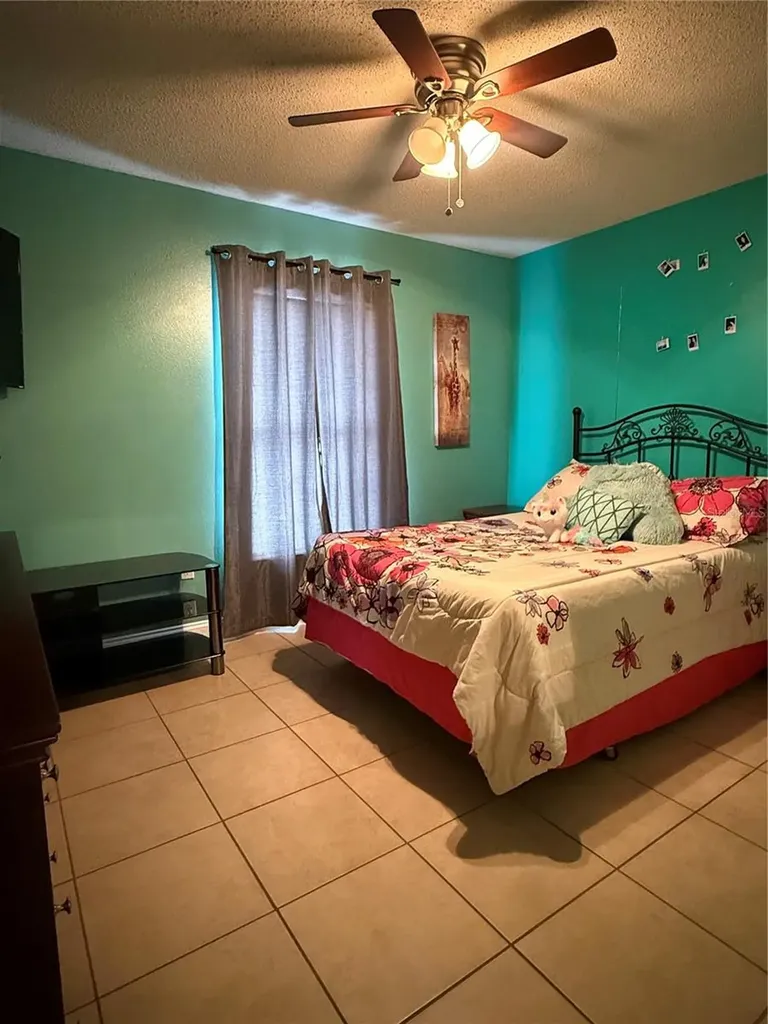 407 Blackbird Way Kissimmee FL 34759