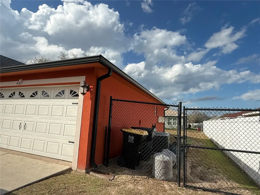 407 Blackbird Way Kissimmee FL 34759