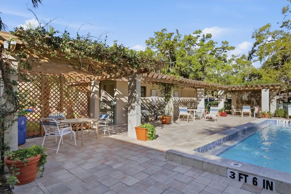 3361 Cross Creek Drive Sarasota FL 34231