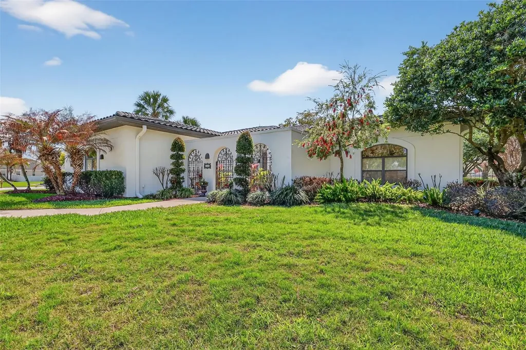 16238 E Shirley Shores Road Tavares FL 32778