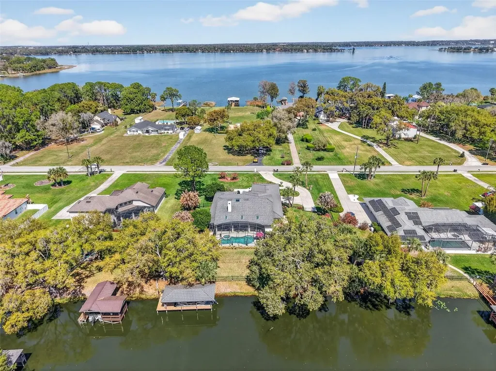 16238 E Shirley Shores Road Tavares FL 32778