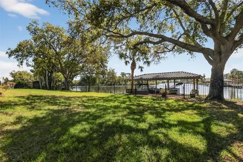 16238 E Shirley Shores Road Tavares FL 32778