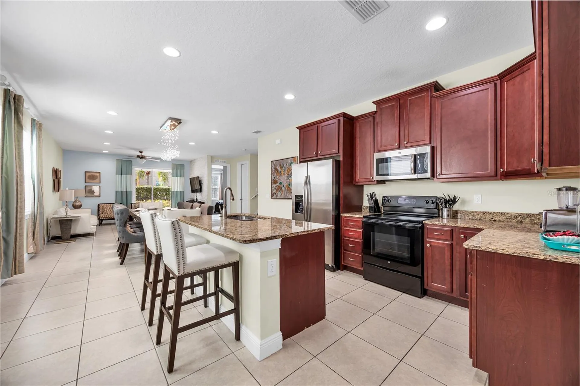 460 Lasso Drive Kissimmee FL 34747