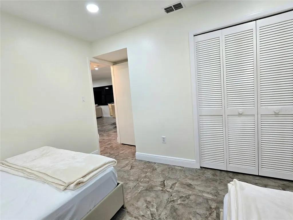 2009 Hammock Pine Boulevard Clearwater FL 33761