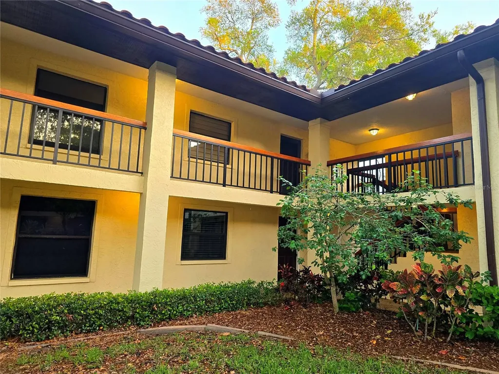 2009 Hammock Pine Boulevard Clearwater FL 33761
