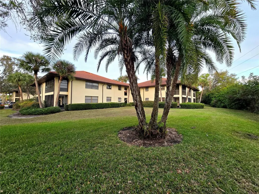 2009 Hammock Pine Boulevard Clearwater FL 33761