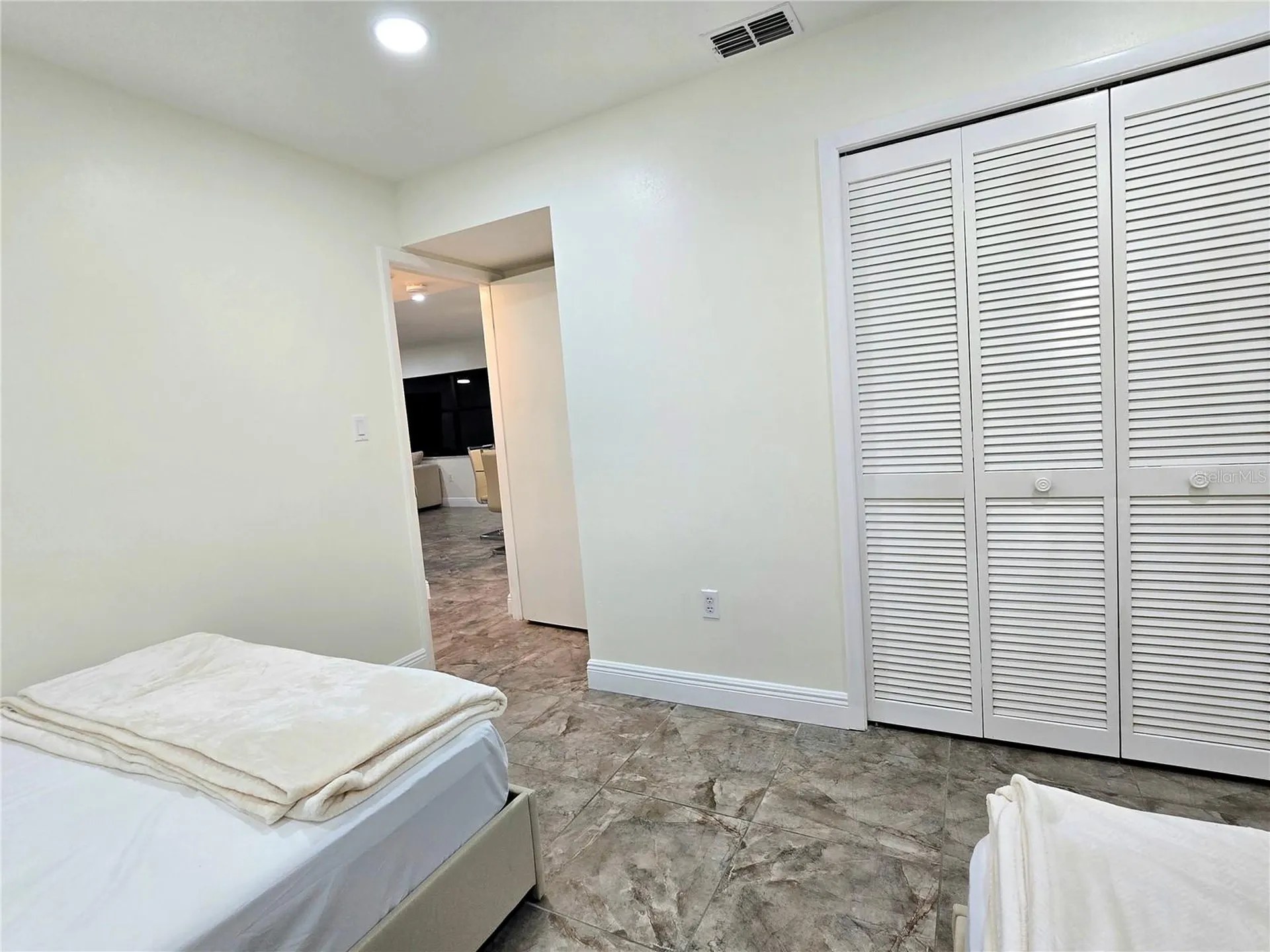 2009 Hammock Pine Boulevard Clearwater FL 33761