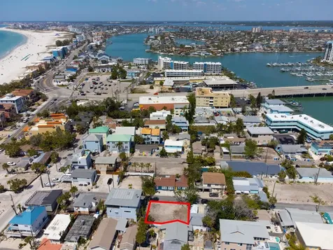 117 92 Avenue Treasure Island FL 33706