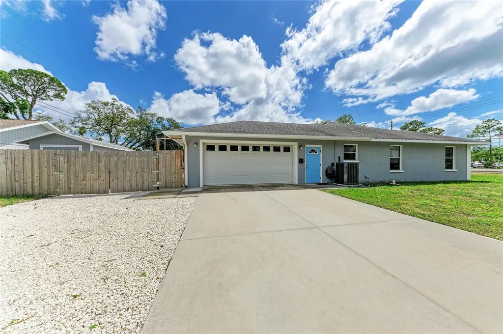 515 75th Street NW Bradenton FL 34209